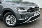 2022-volkswagen-t-roc-15-tsi-life-dsg-small-20