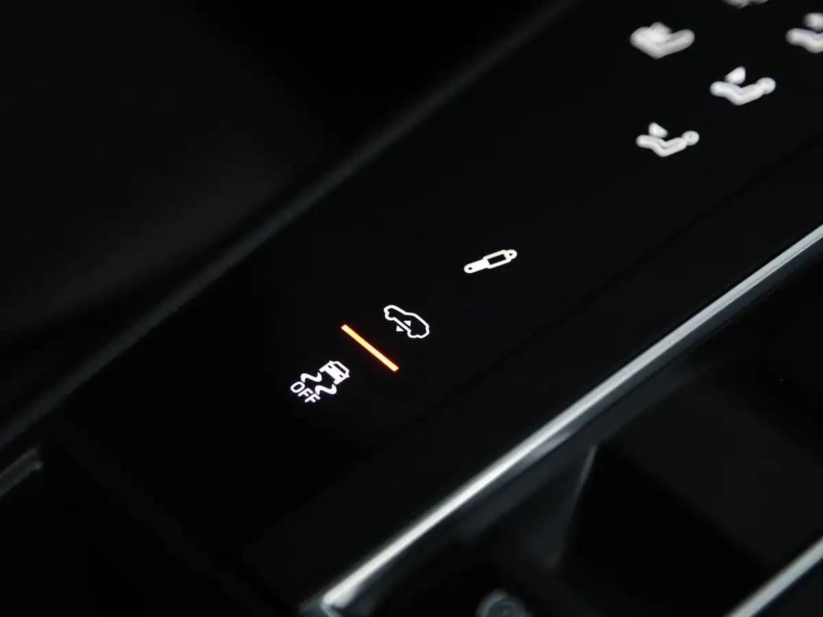 2021-porsche-macan-29-v6-s-big-35