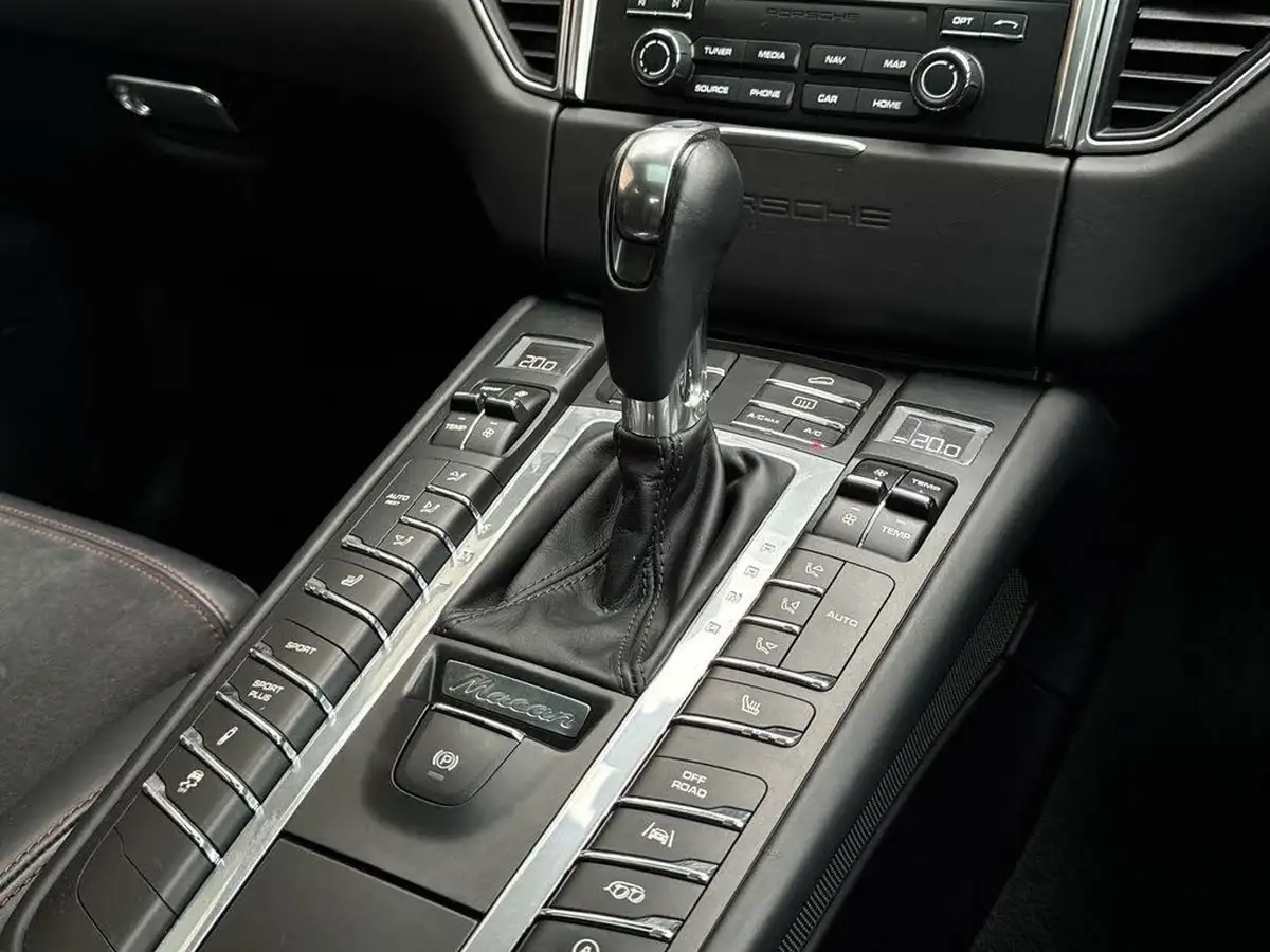 2017-porsche-macan-36-turbo-440ps-awd-performance-package-ss-big-24