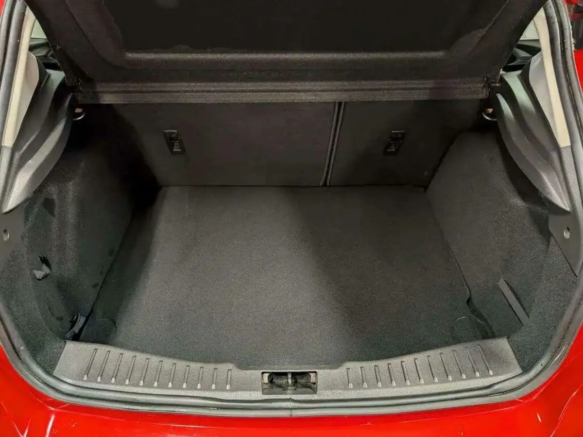 2015-ford-focus-10-titanium-t-125ps-hatchback-big-45