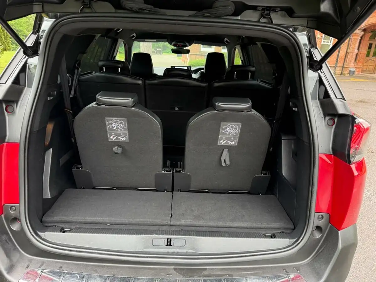 2021-peugeot-5008-suv-20-bluehdi-gt-177bhp-big-31