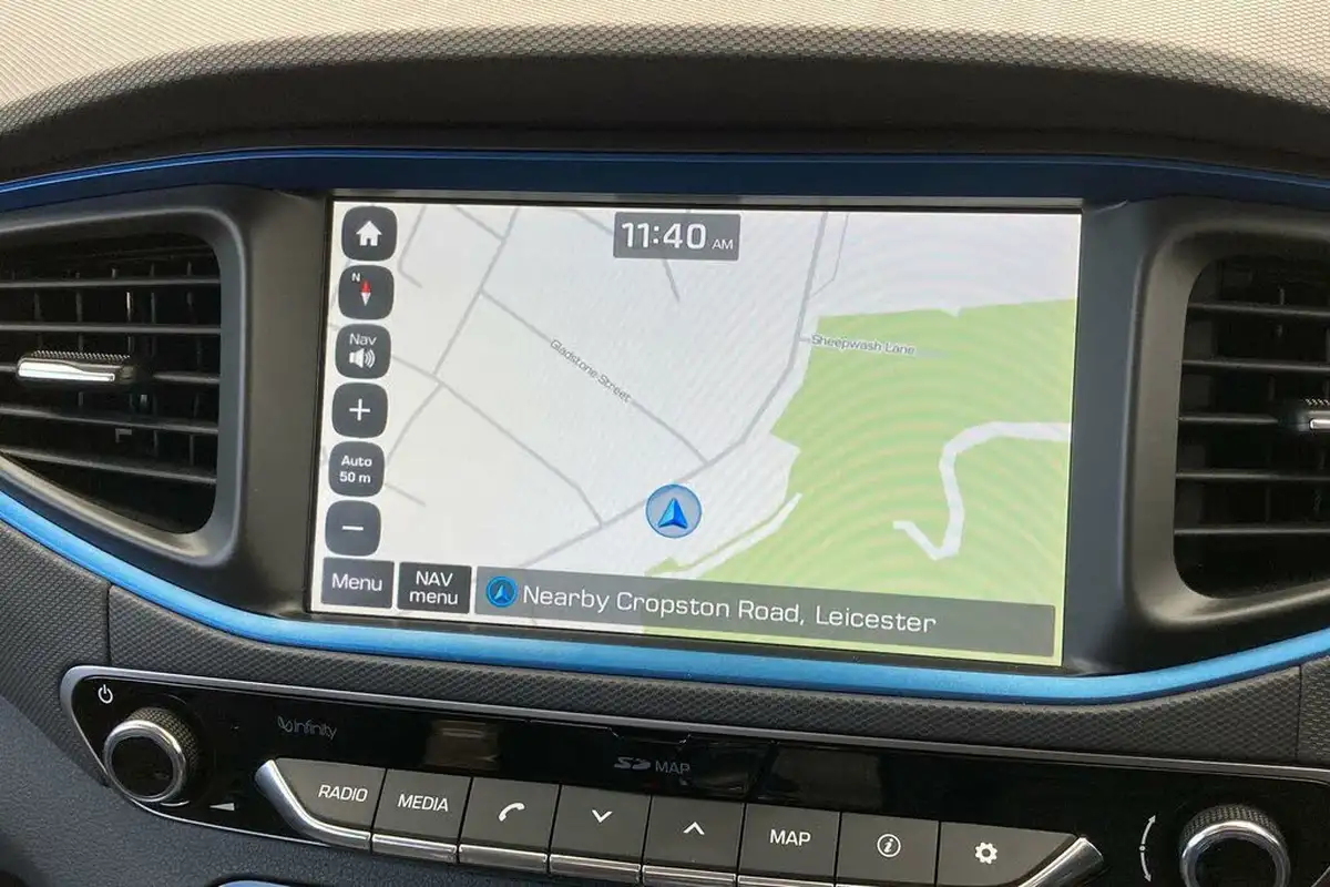 2019-hyundai-ioniq-16-gdi-premium-hybrid-big-19
