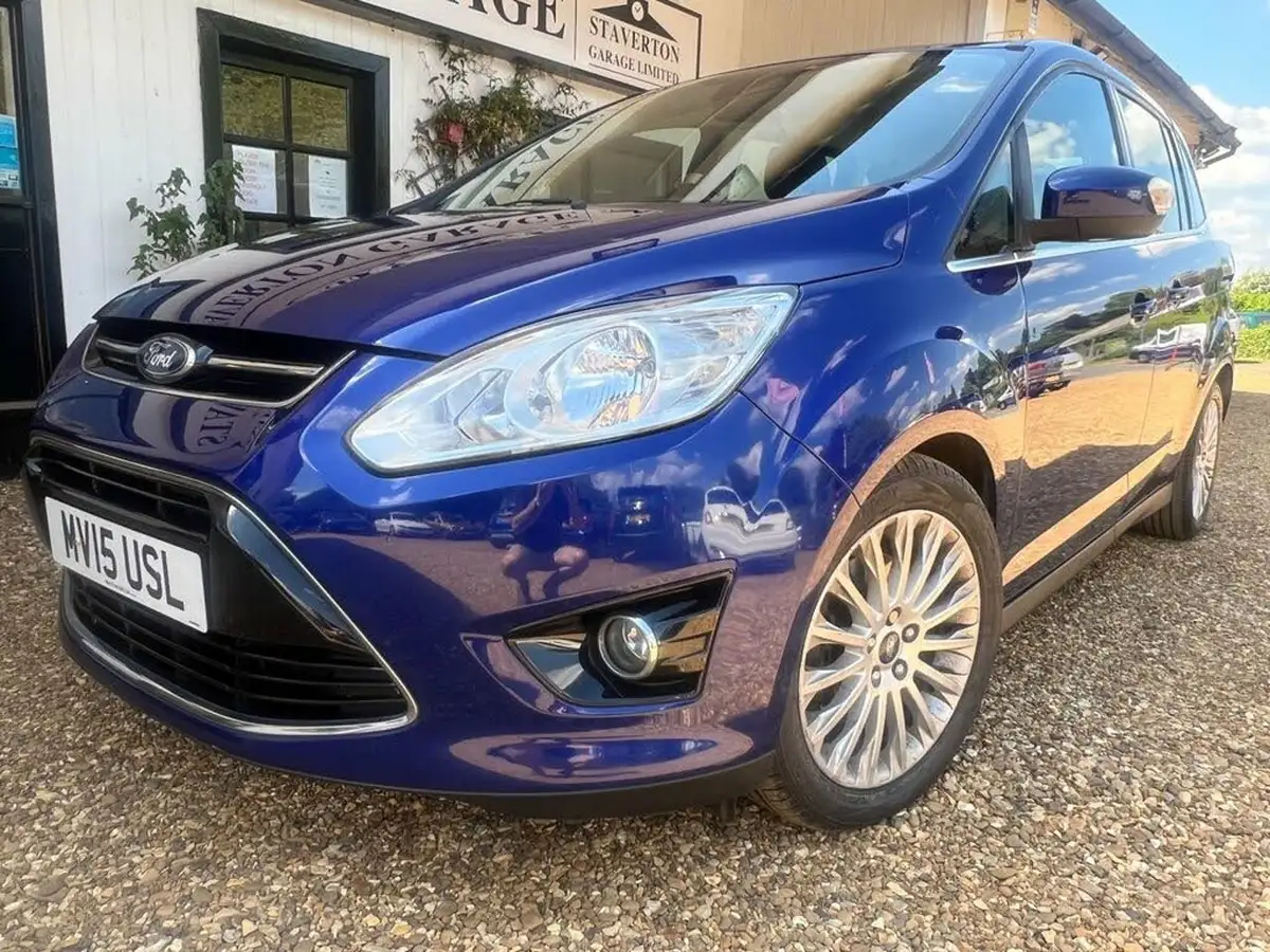 2015-ford-grand-c-max-big-22