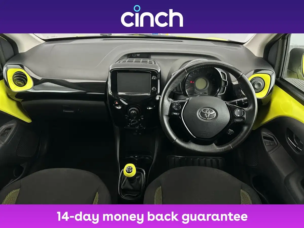2016-toyota-aygo-10-vvt-i-x-cite-3-bi-tone-yellow-5d-big-14