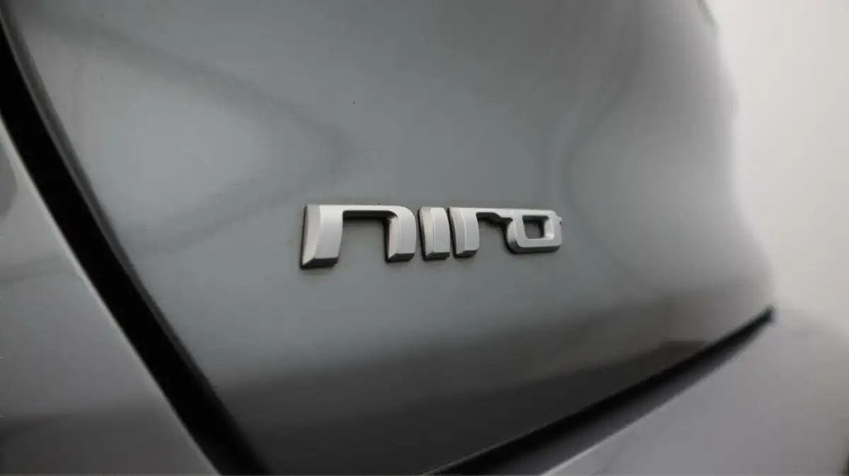 2022-kia-niro-ev-e-2-big-22
