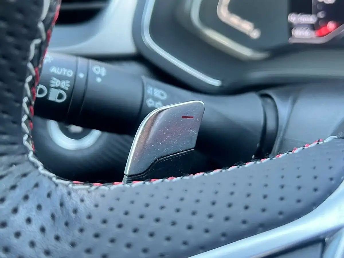 2021-renault-captur-13-tce-rs-line-edc-auto-big-52