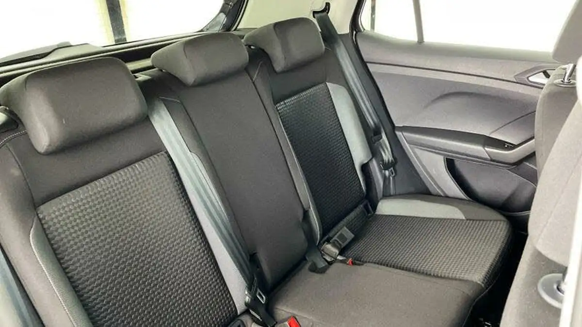 2021-volkswagen-t-cross-10-tsi-active-95ps-big-21