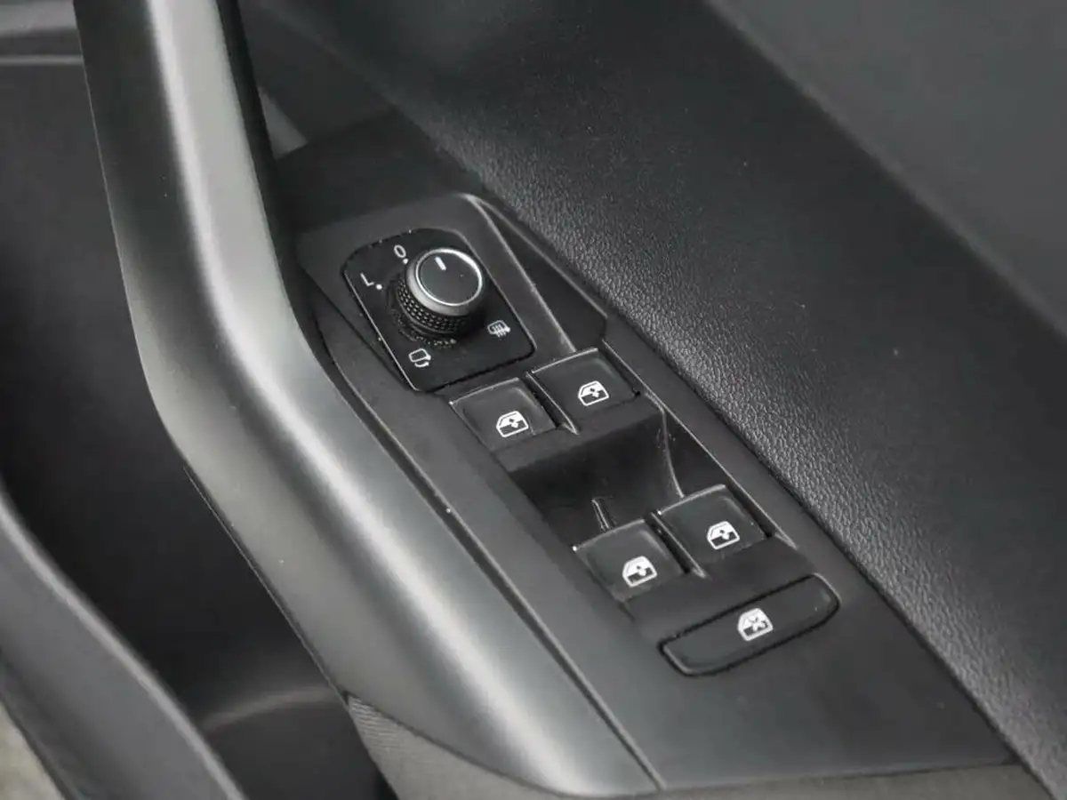 2021-volkswagen-polo-10-tsi-r-line-95ps-big-27