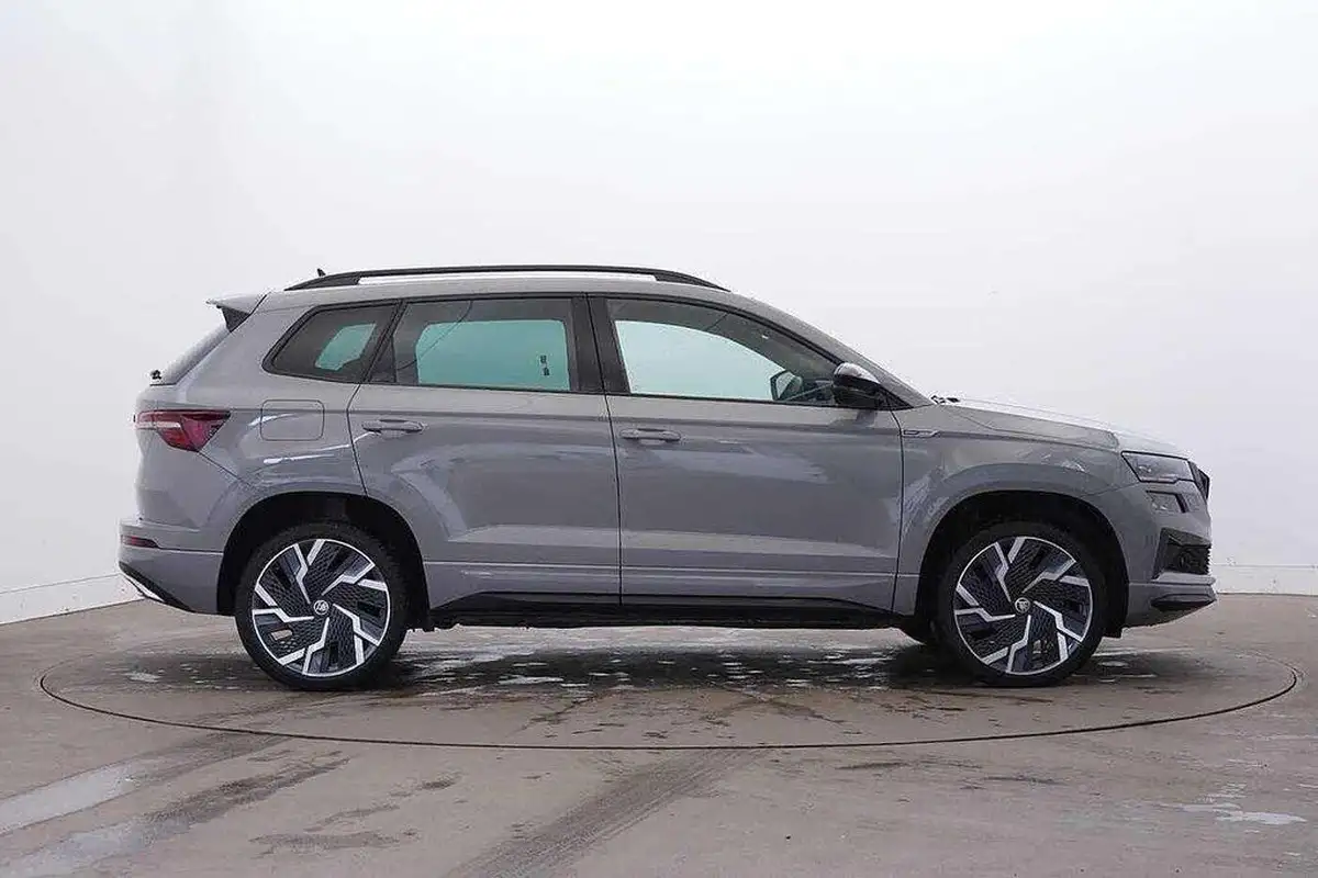 2024-skoda-karoq-15-tsi-sportline-big-3