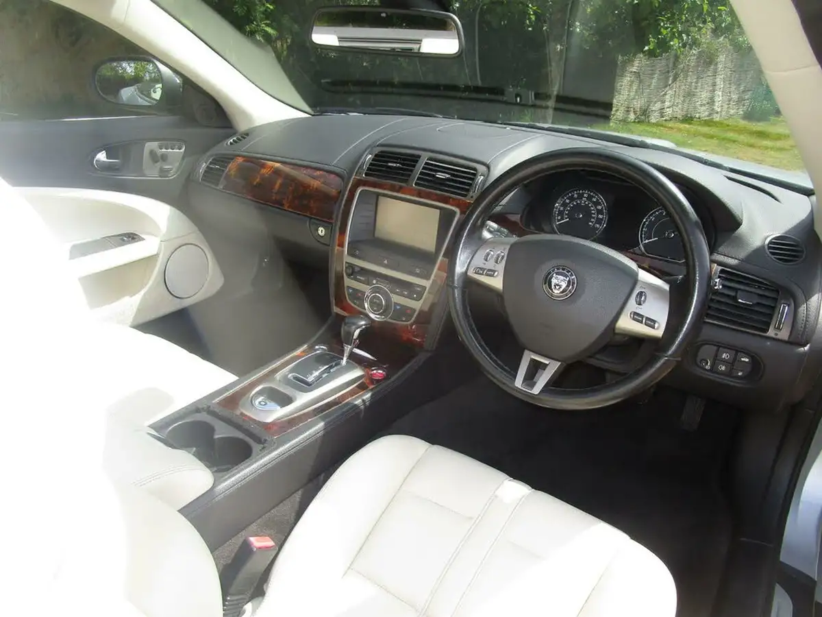 2007-jaguar-xk-42-convertible-big-12