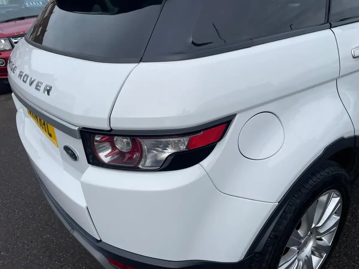 2014-land-rover-range-rover-evoque-22sd4-prestige-lux-big-9