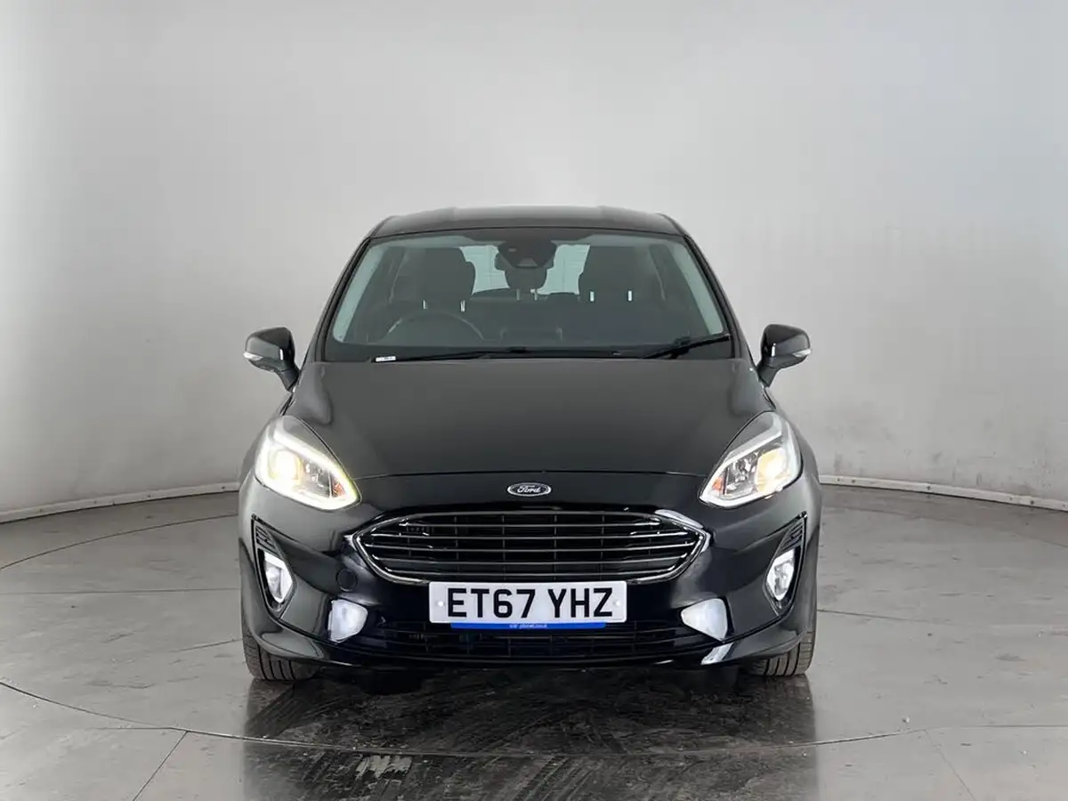 2017-ford-fiesta-10t-zetec-100ps-ecoboost-ss-5d-powershift-big-2