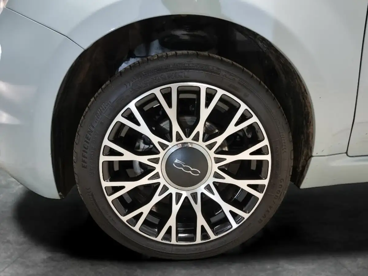 2024-fiat-500-10-top-big-24