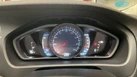 2013-volvo-v40-20td-d3-cross-country-lux-nav-geartronic-small-12