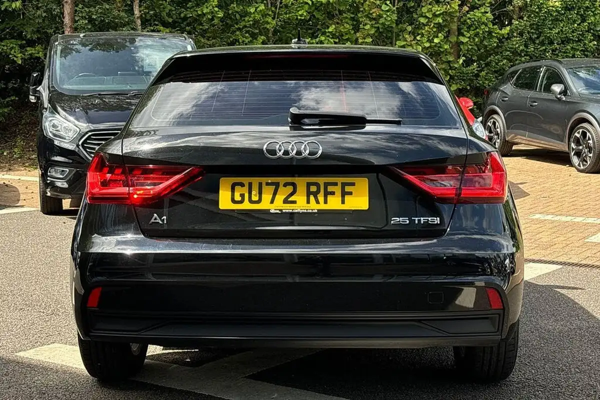 2022-audi-a1-10-25-tfsi-technik-big-6