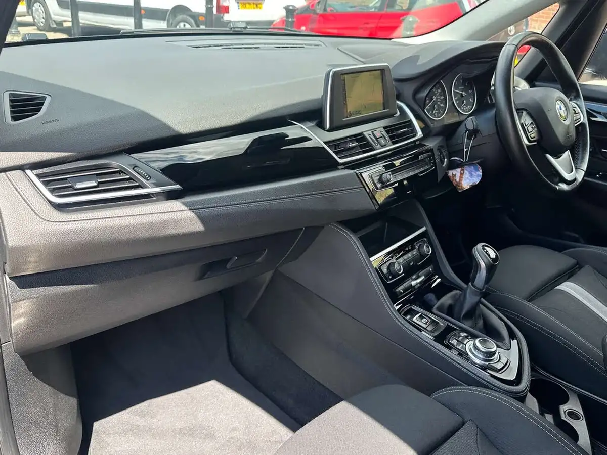 2015-bmw-2-series-20td-218d-sport-150bhp-active-tourer-5d-big-8