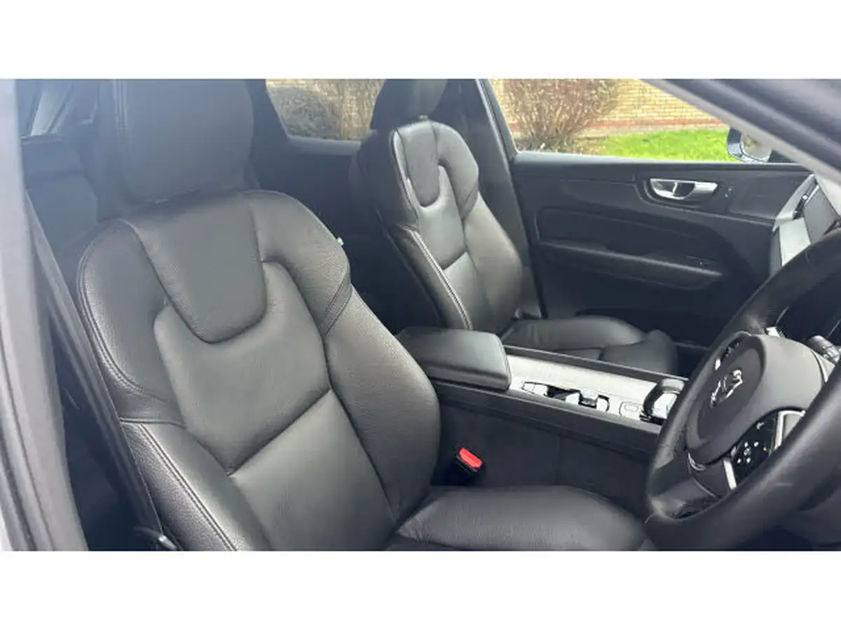 2023-volvo-xc60-20td-b4-plus-big-8