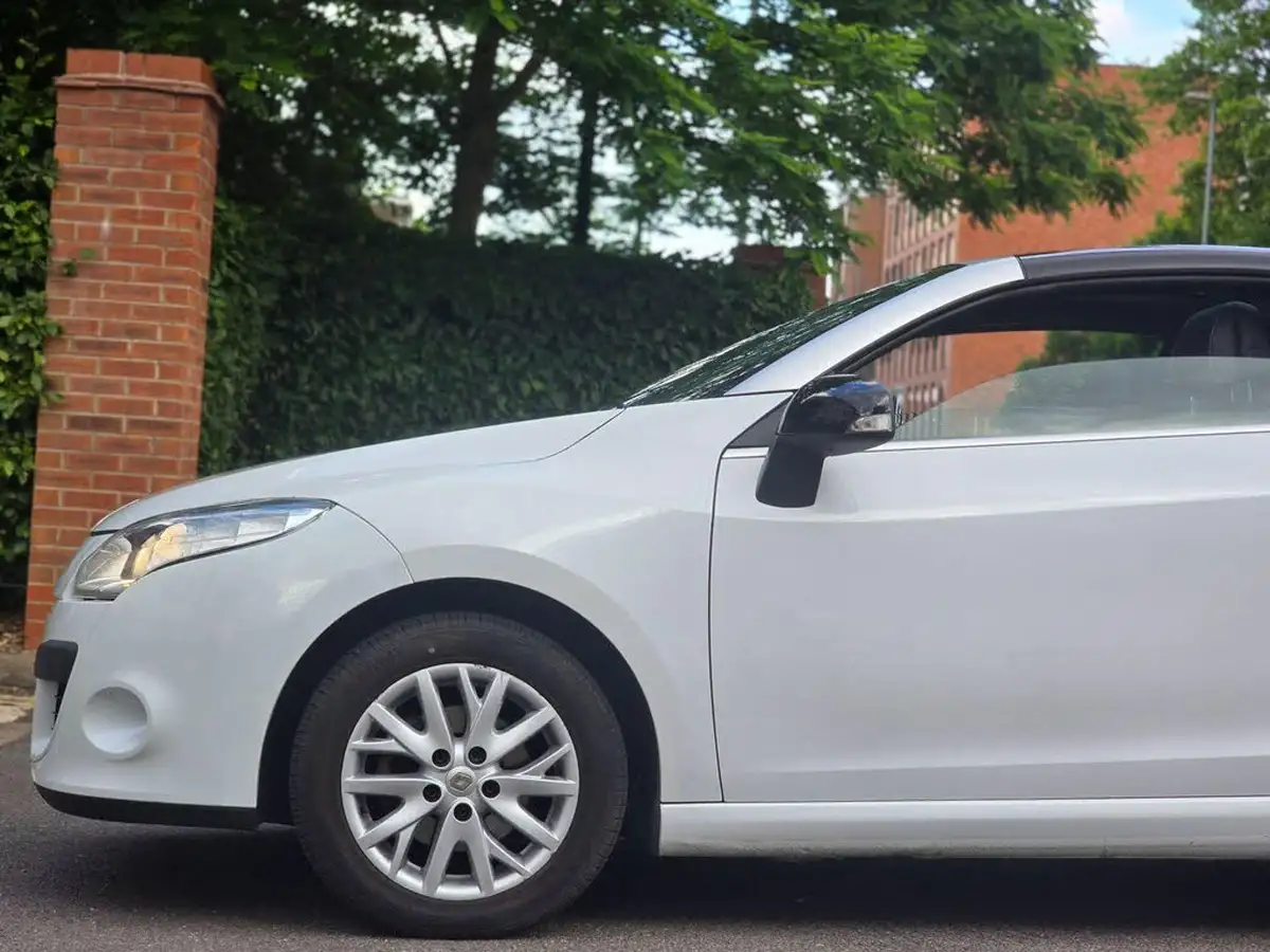 2014-renault-megane-16td-dynamique-big-20