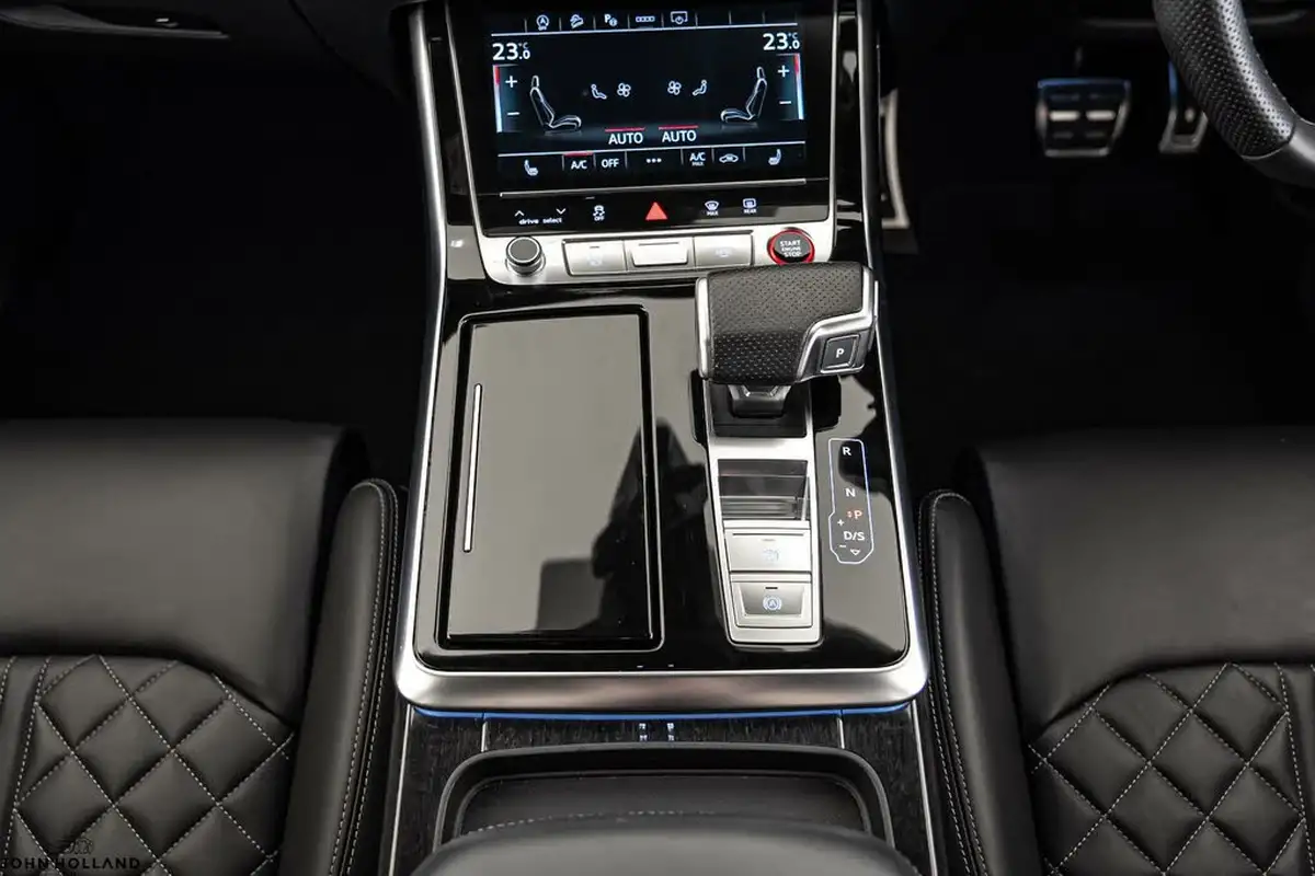 2022-audi-sq8-40-tfsi-black-edition-big-24