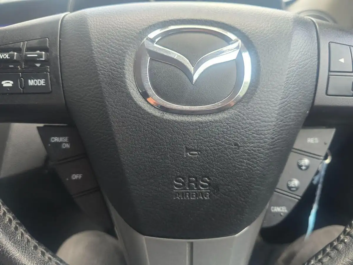 2012-mazda-mazda3-16-sport-big-17