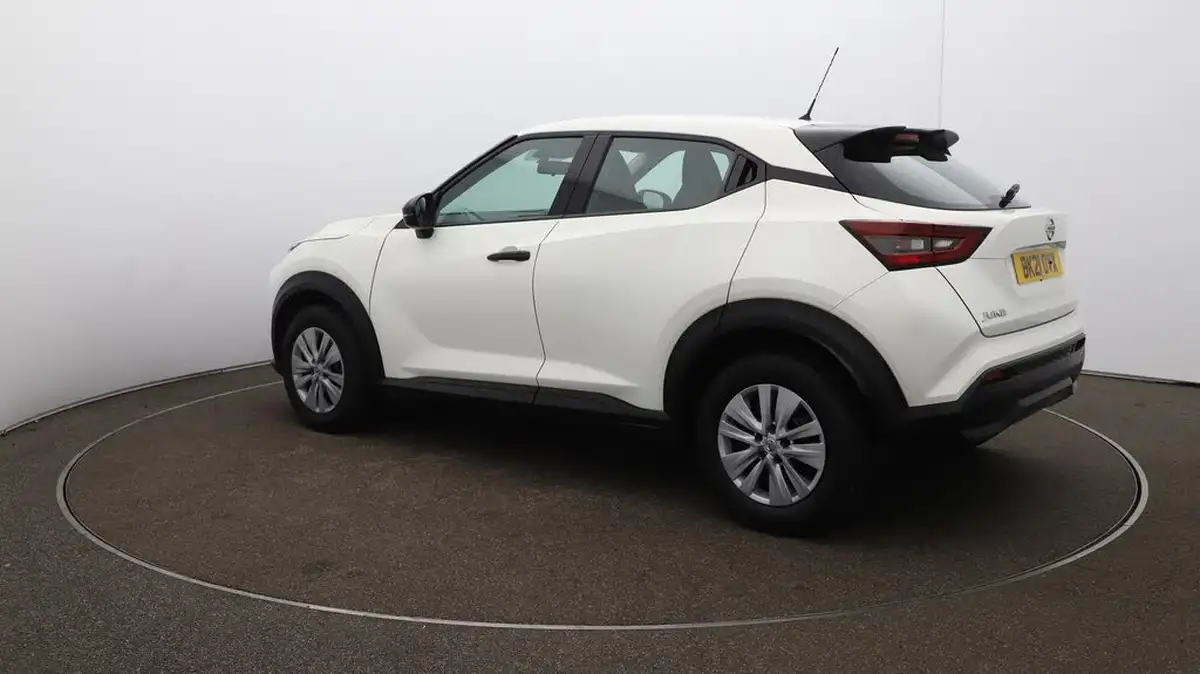 2021-nissan-juke-10-dig-t-visia-big-32