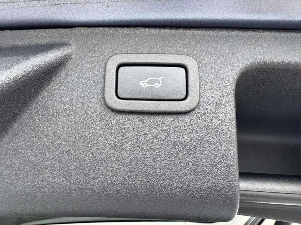 2018-land-rover-discovery-sport-20td4-hse-dynamic-lux-182ps-big-45