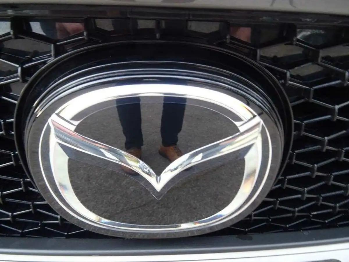 2025-mazda-mazda3-25-e-skyactiv-g-exclusive-line-big-37