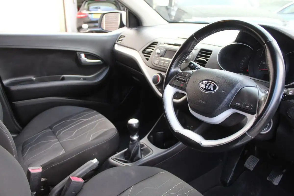 2015-kia-picanto-10-sr7-5d-big-16