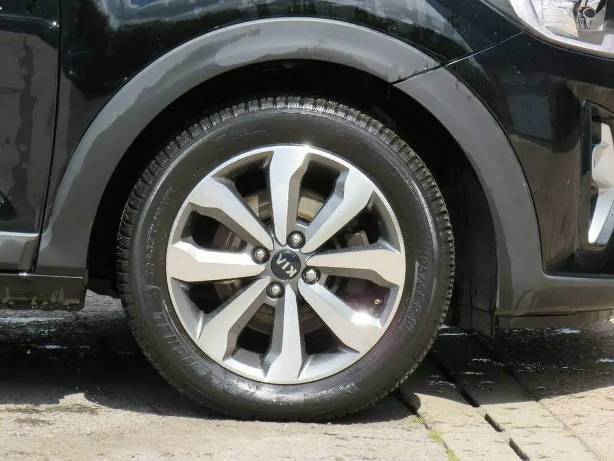 2020-kia-stonic-10-t-gdi-2-99bhp-big-7