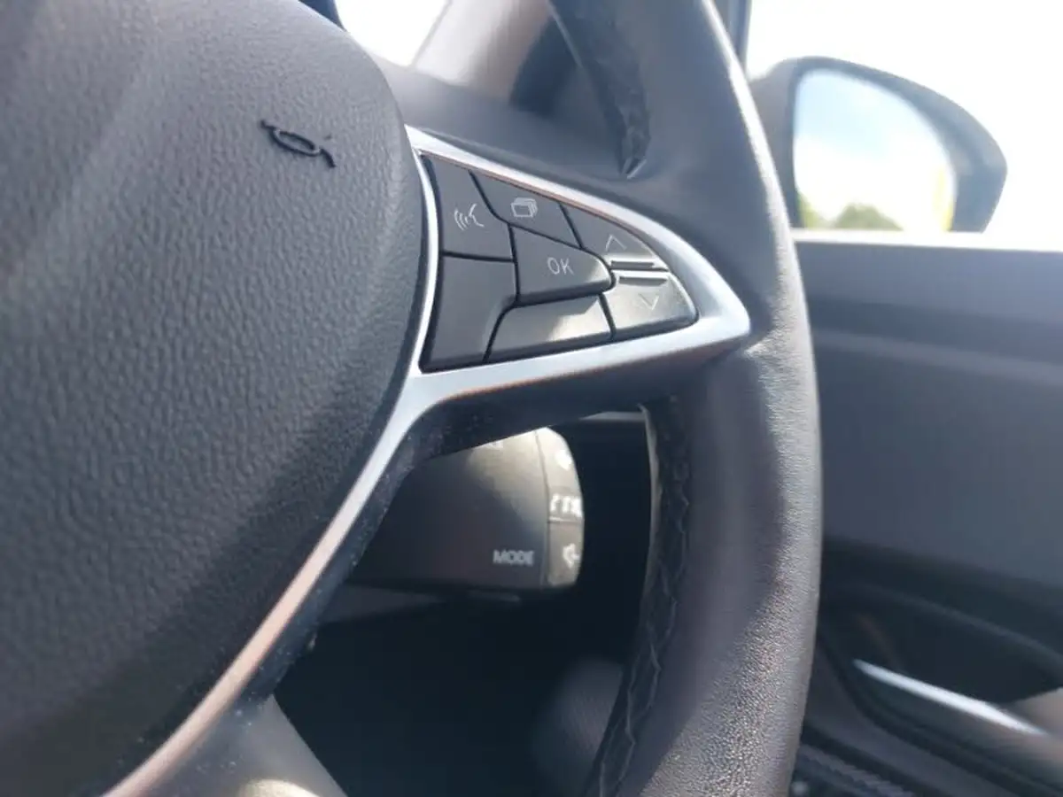 2022-dacia-sandero-stepway-10-tce-comfort-90bhp-auto-big-16