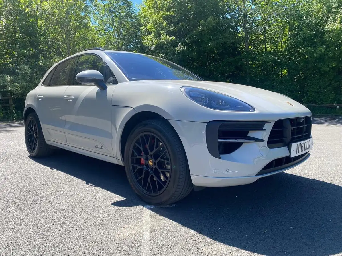 2020-porsche-macan-29-v6-gts-big-3