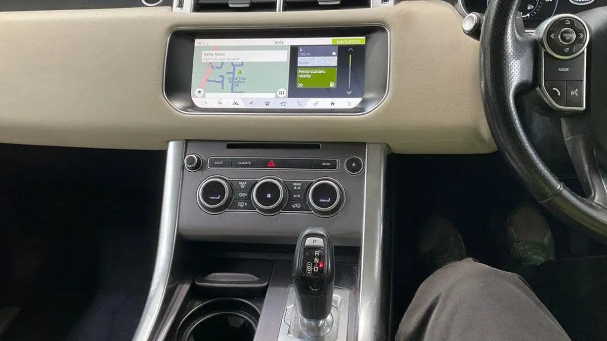 2017-land-rover-range-rover-sport-20sd4-hse-240ps-big-2