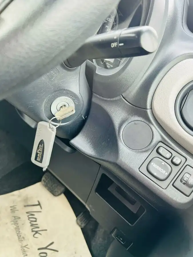 2013-toyota-yaris-133-tr-5d-m-drive-s-big-16