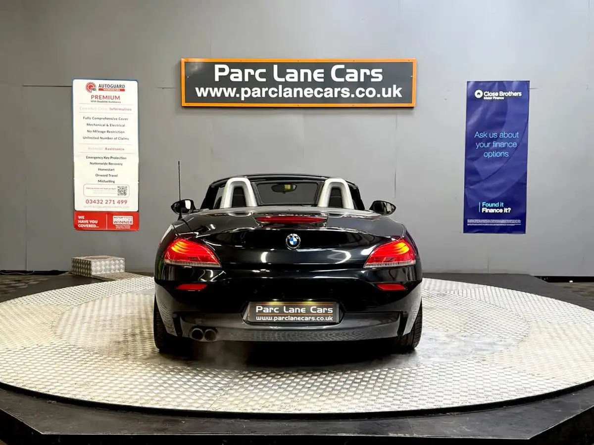 2012-bmw-z4-20-sdrive20i-m-sport-big-4