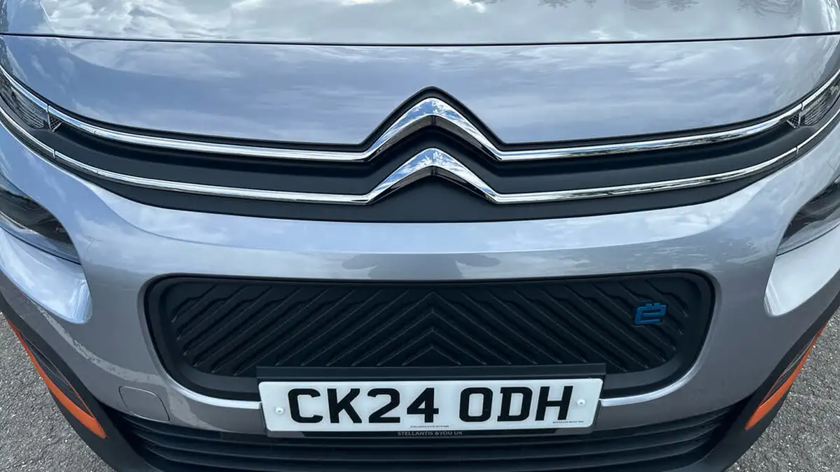 2024-citroen-berlingo-e-flair-xtr-m-size-big-43