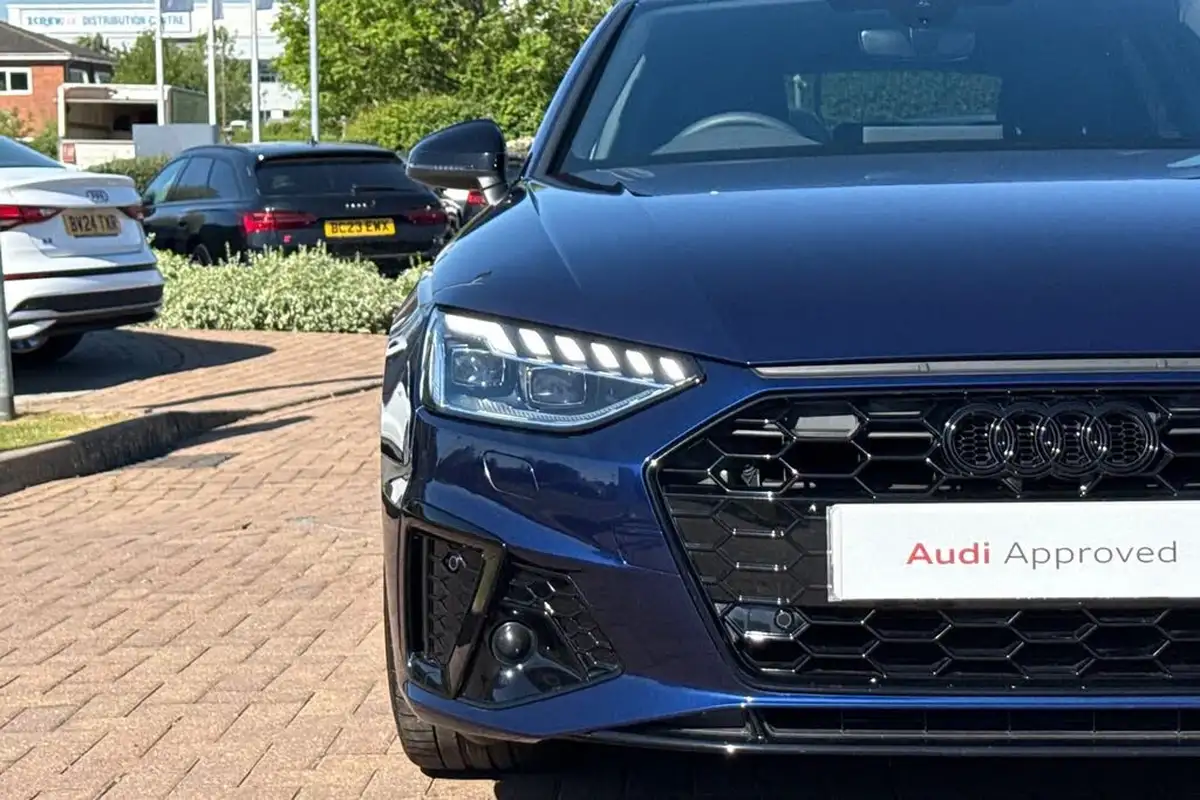 2024-audi-a4-avant-20-35-tdi-black-edition-big-29