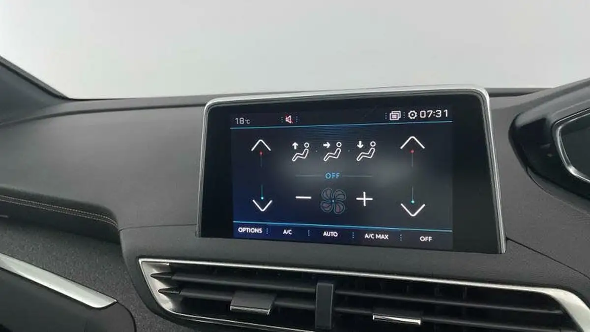 2019-peugeot-3008-suv-16-puretech-gt-line-180bhp-ss-eat8-big-12