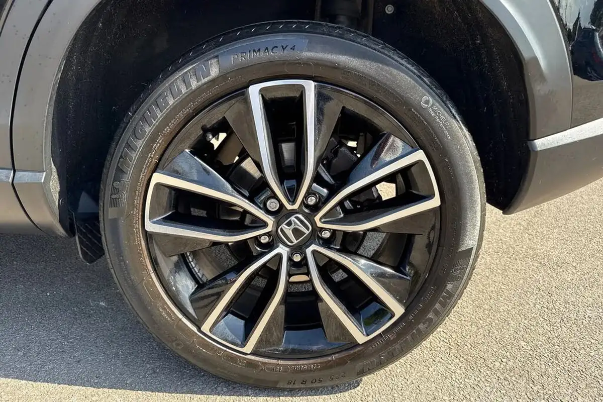 2023-honda-hr-v-15-i-mmd-elegance-big-12