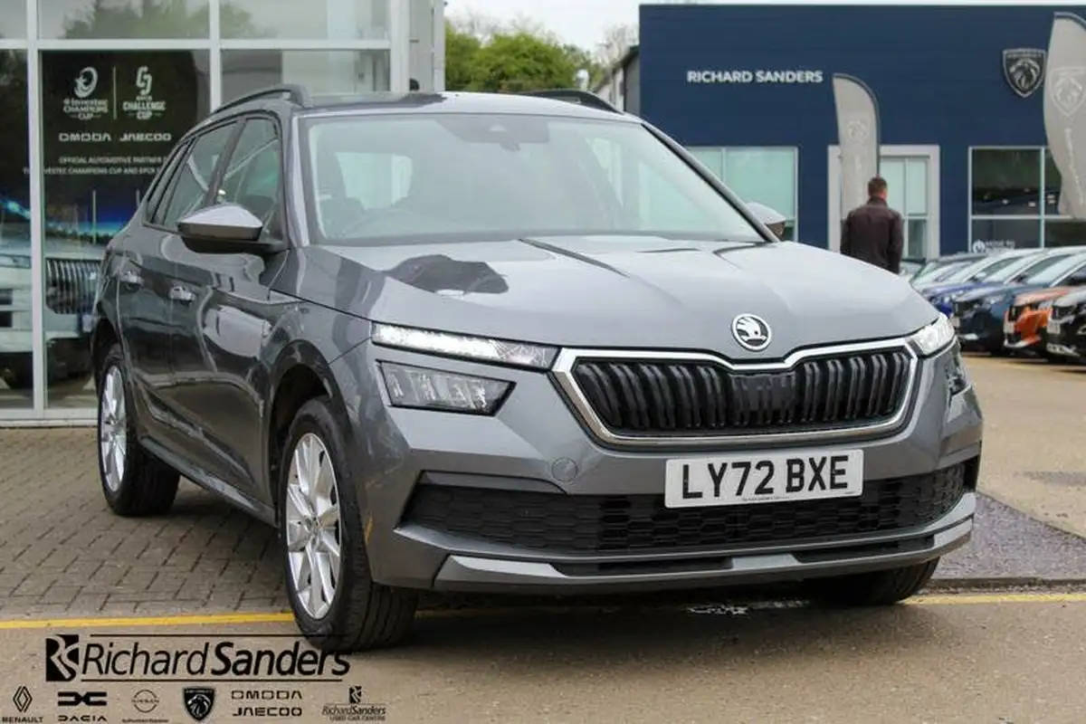 2023-skoda-kamiq-10-tsi-se-109ps-big-0