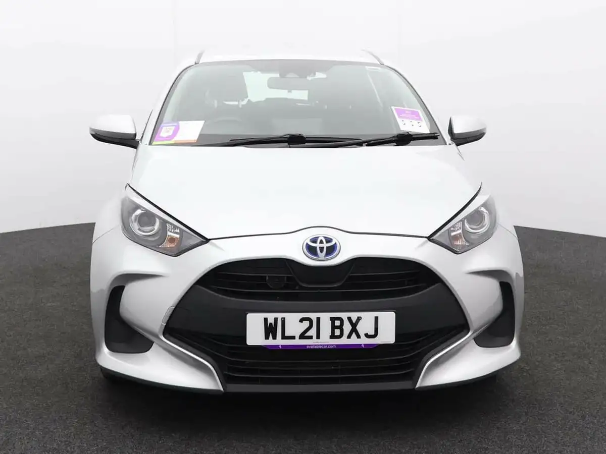 2021-toyota-yaris-15-vvt-i-icon-114bhp-hybrid-1490cc-e-cvt-big-1