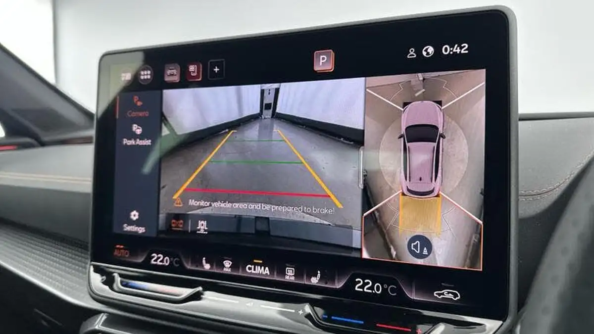 2025-cupra-formentor-15-etsi-v3-big-16