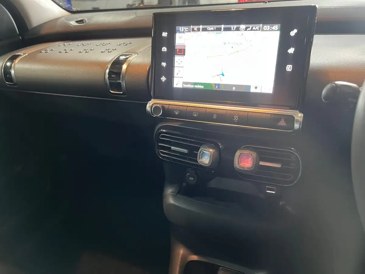 2016-citroen-c4-cactus-12-puretech-flair-82ps-big-13