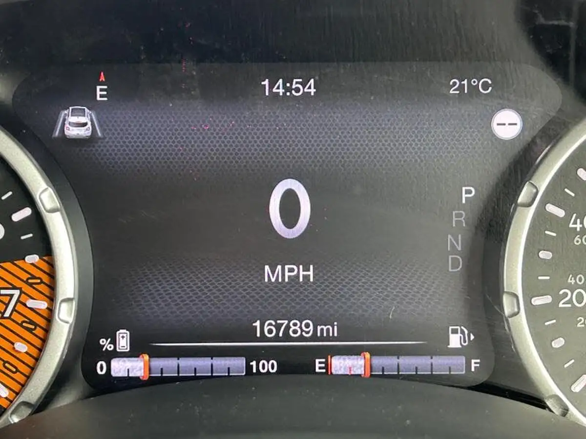 2023-jeep-renegade-15-limited-big-9