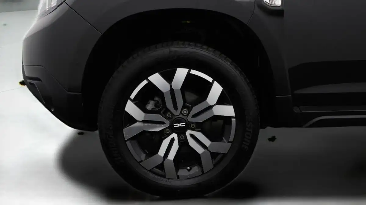 2024-dacia-duster-13-tce-journey-130bhp-1332cc-big-17