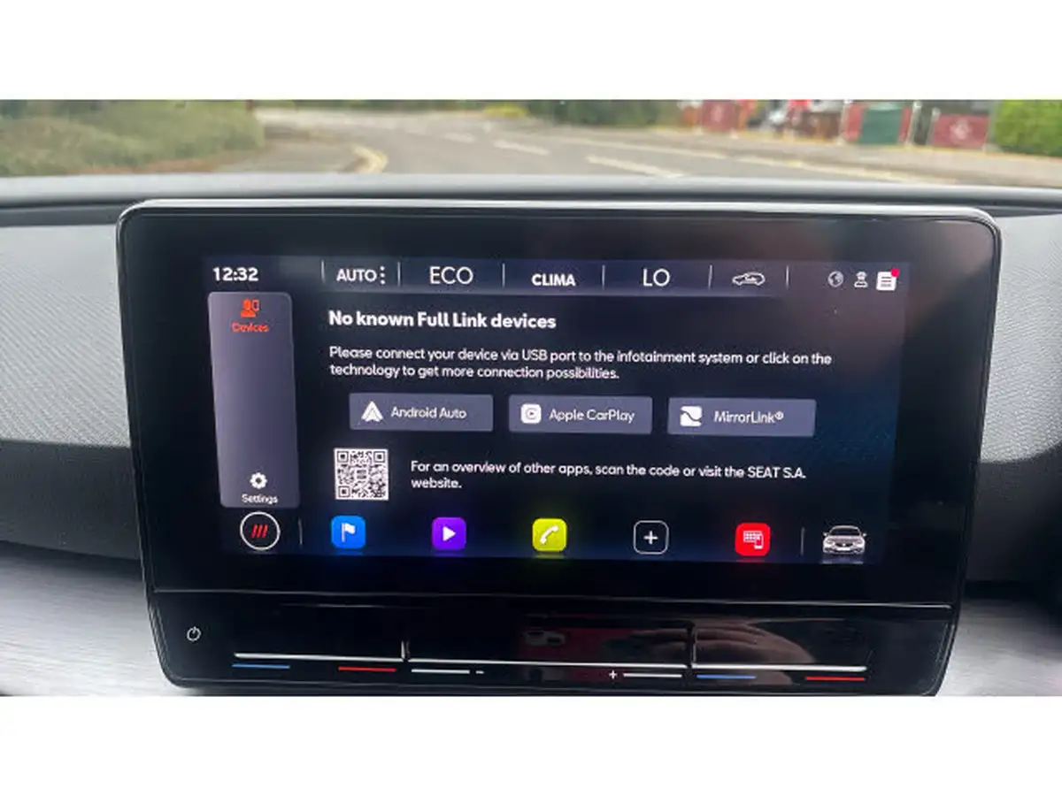 2024-seat-leon-14-e-hybrid-fr-hatchback-big-21
