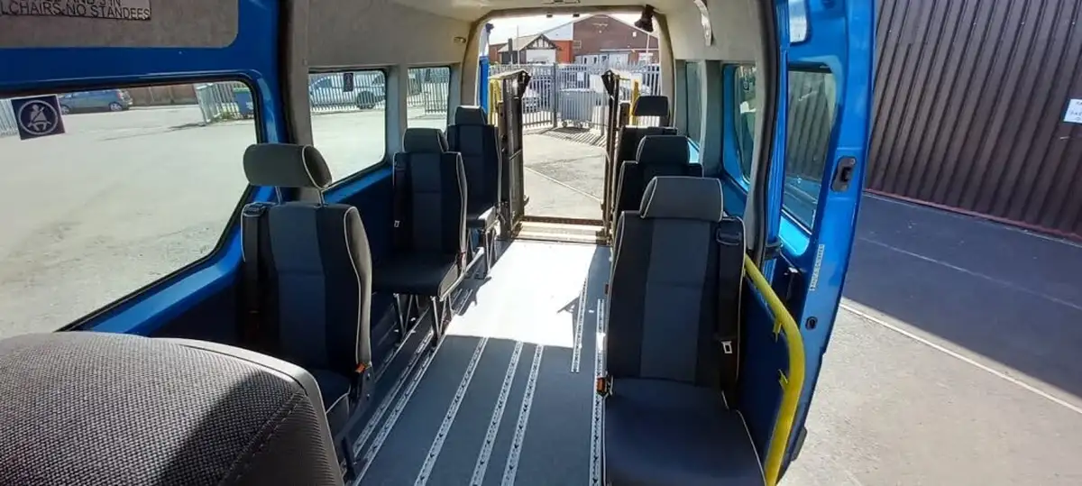 2012-renault-master-23td-lm35dci-lwb-lm35dci-100-euro-iv-big-11
