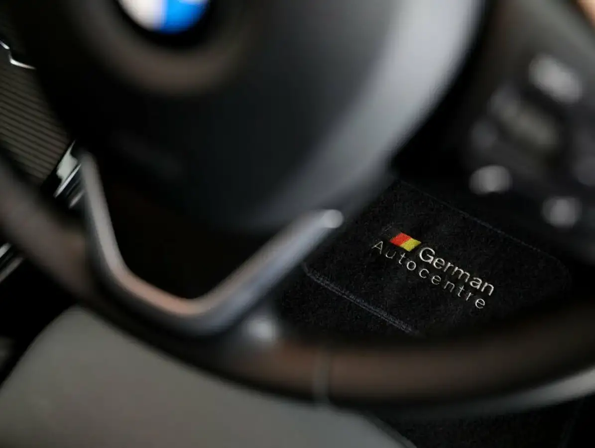2021-bmw-x1-20-sdrive20i-sport-big-24