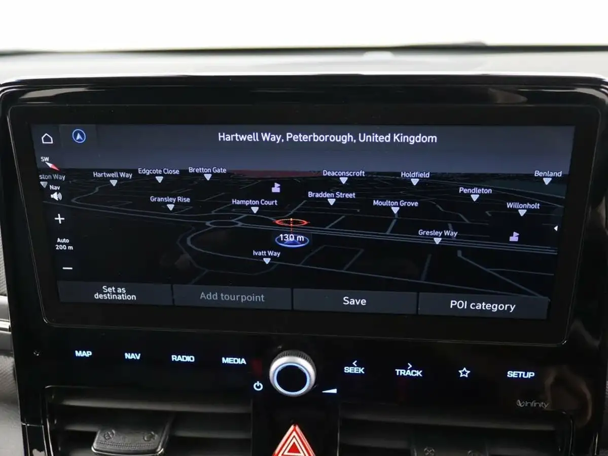2022-hyundai-ioniq-e-premium-se-electric-big-13