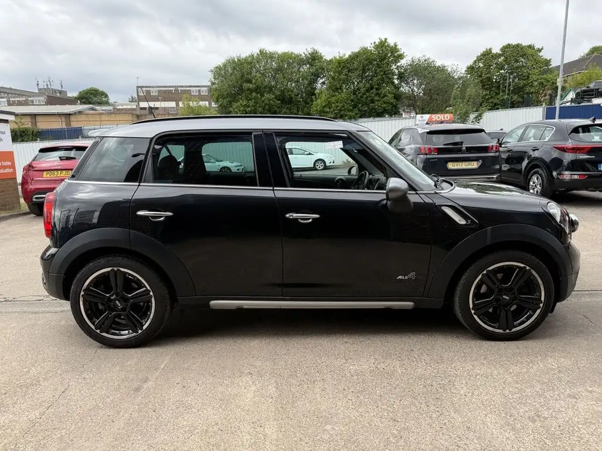 2016-mini-countryman-20td-cooper-d-150bhp-jcw-chiliss-all4-big-6