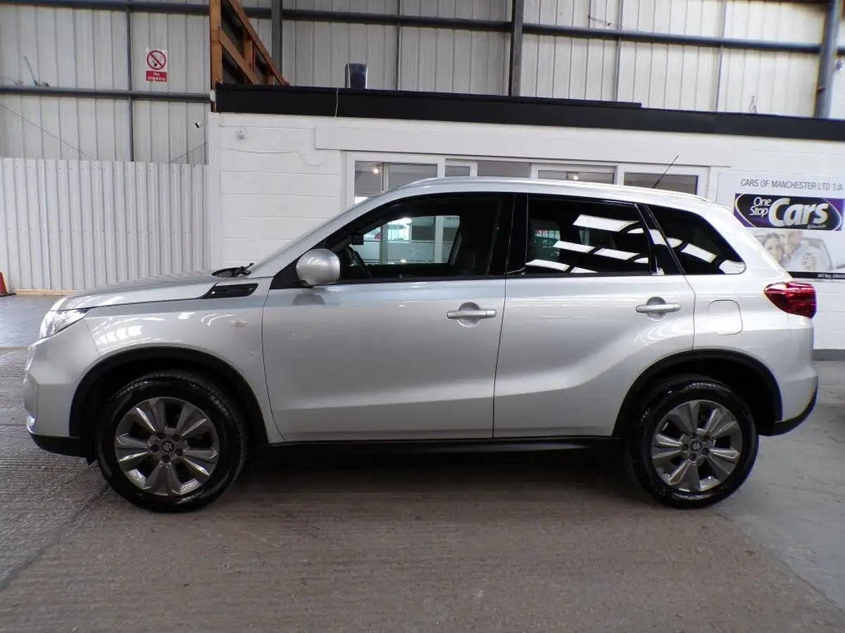 2019-suzuki-vitara-10-boosterjet-sz-t-big-3
